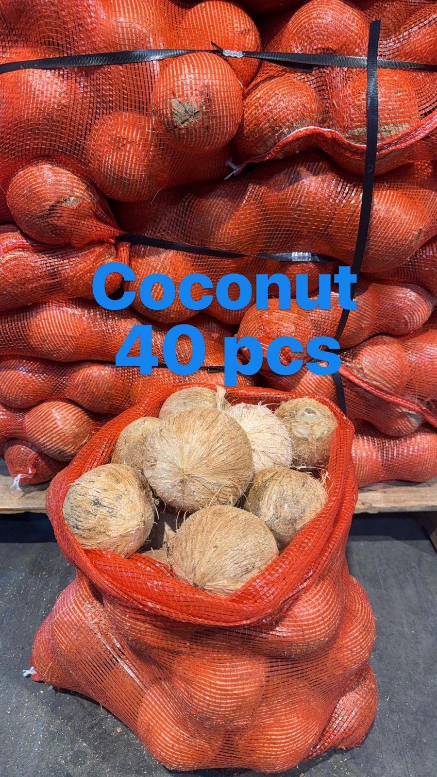 Dry coconuts, 40 pieces per bag